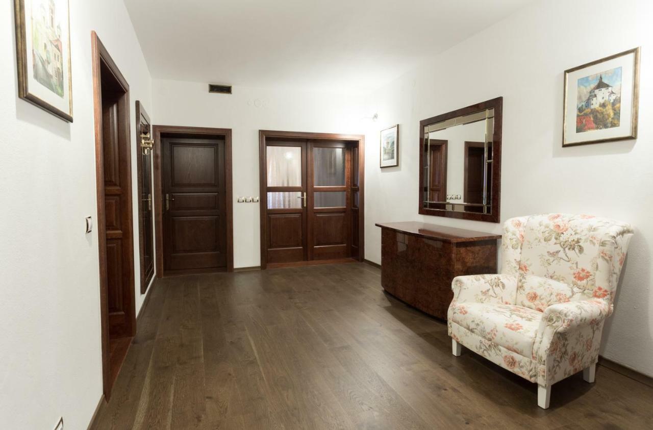 Apartman Pri Lyceu Banská Štiavnica Exteriör bild