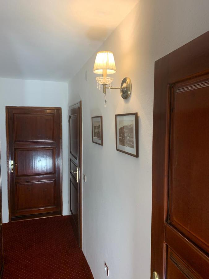 Apartman Pri Lyceu Banská Štiavnica Exteriör bild
