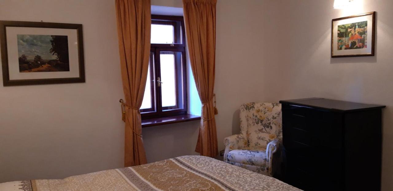 Apartman Pri Lyceu Banská Štiavnica Exteriör bild